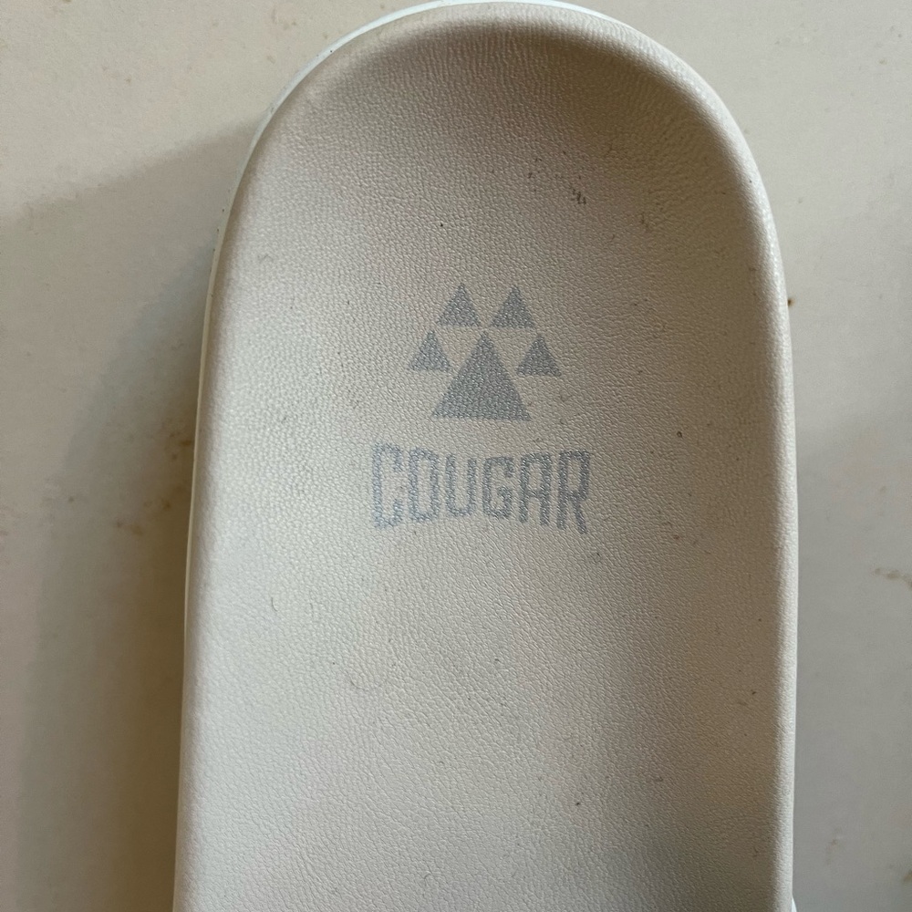 Cougar Women's Off-White Slide Sandals size 7 / brand new condition - Picture 4 of 4
